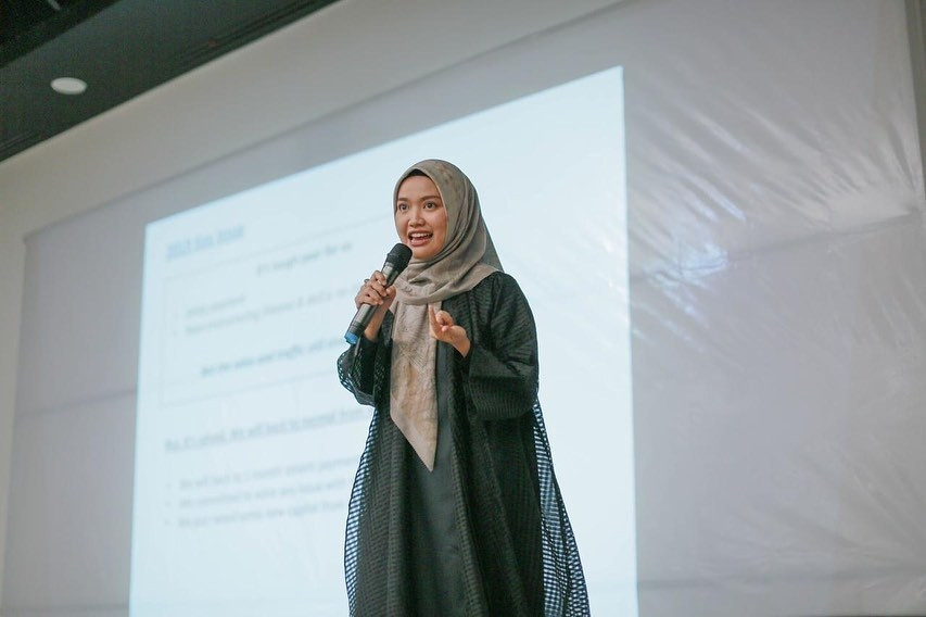 Diajeng Lestari: Merajut Mimpi, Membangun Kejayaan Fesyen Muslim Indonesia