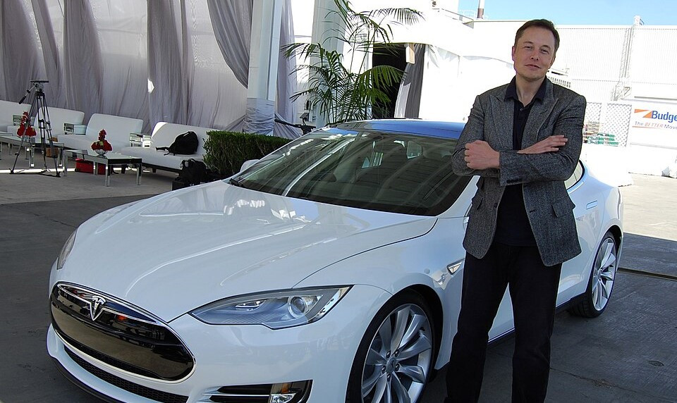 Kisah Inspiratif Elon Musk: Pendiri Tesla dan SpaceX